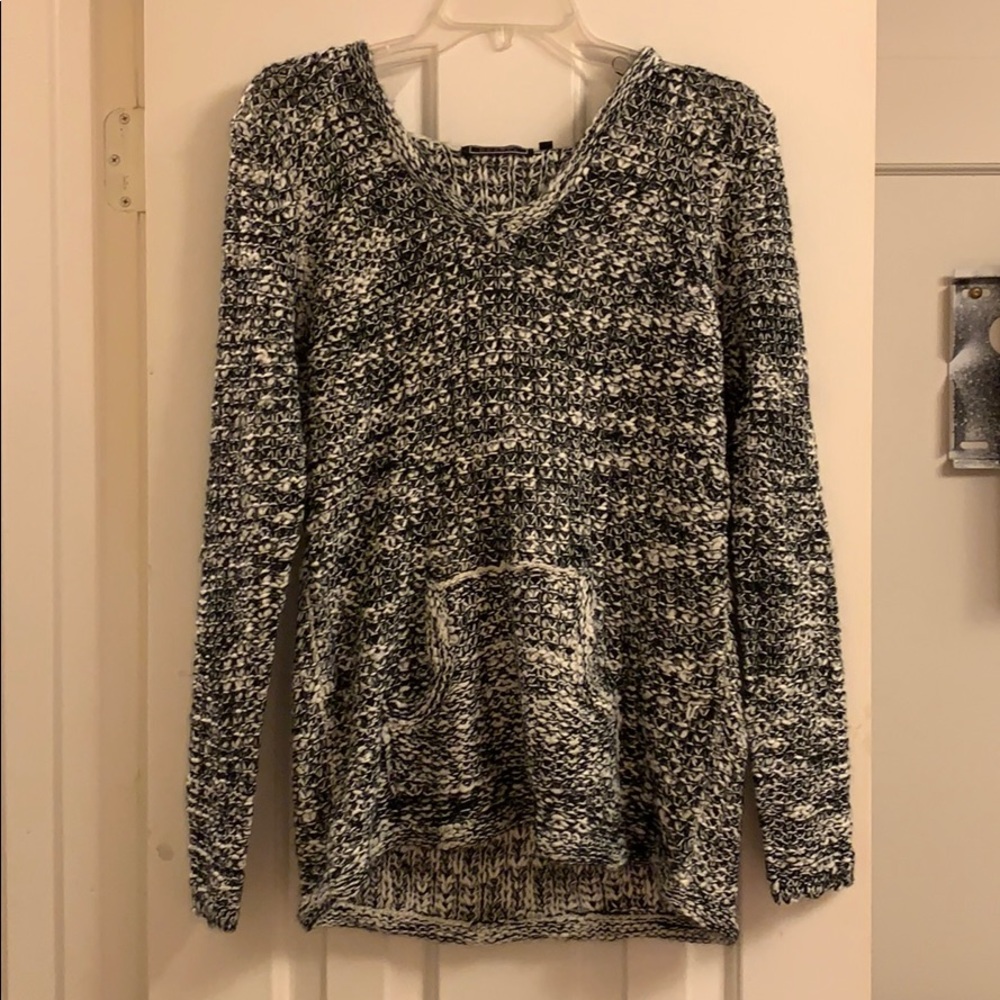 Black and White knit hoodie sweater